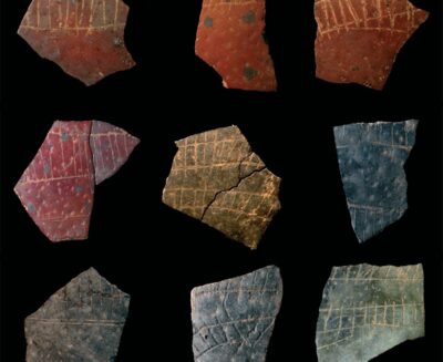 Incisioni su gusci d’uova di struzzo di 60.000 anni fa: la prima rappresentazione grafica “complessa”?